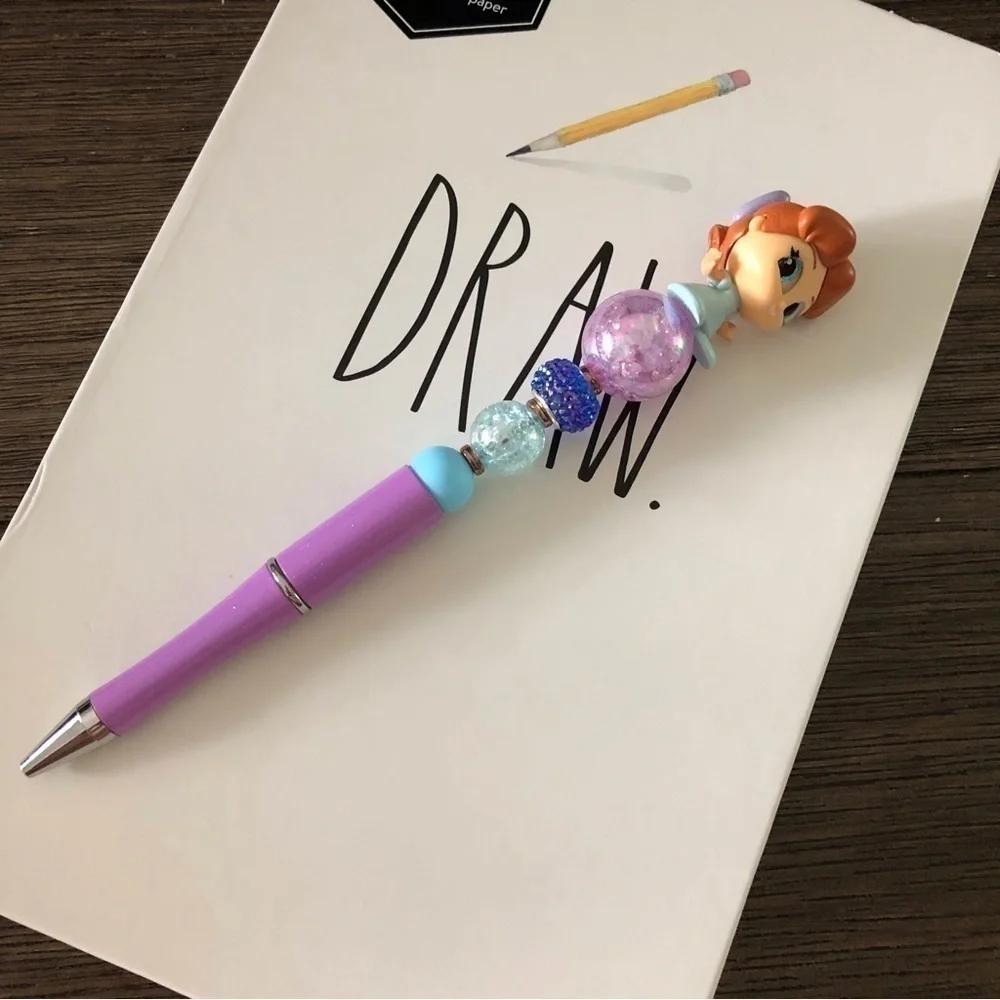Disney Doorables: Peter Pan: Wendy handmade beaded pens